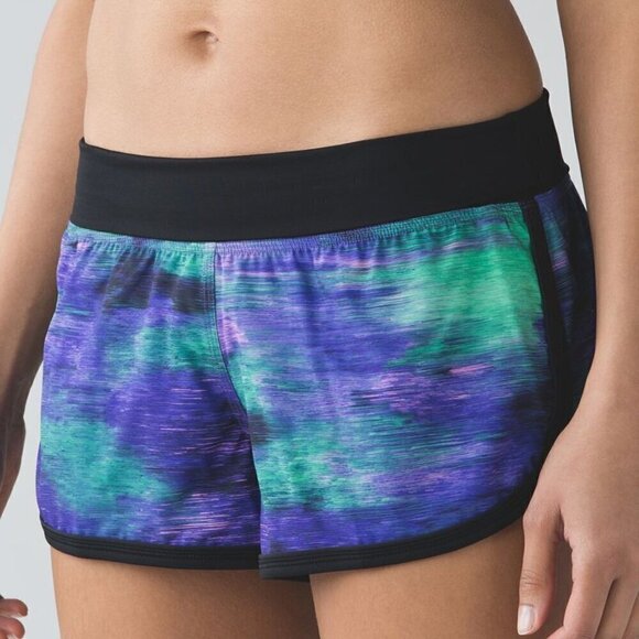 Lululemon Drop It Low Short - 6 Rio Nights Multi / Black - Picture 1 of 7